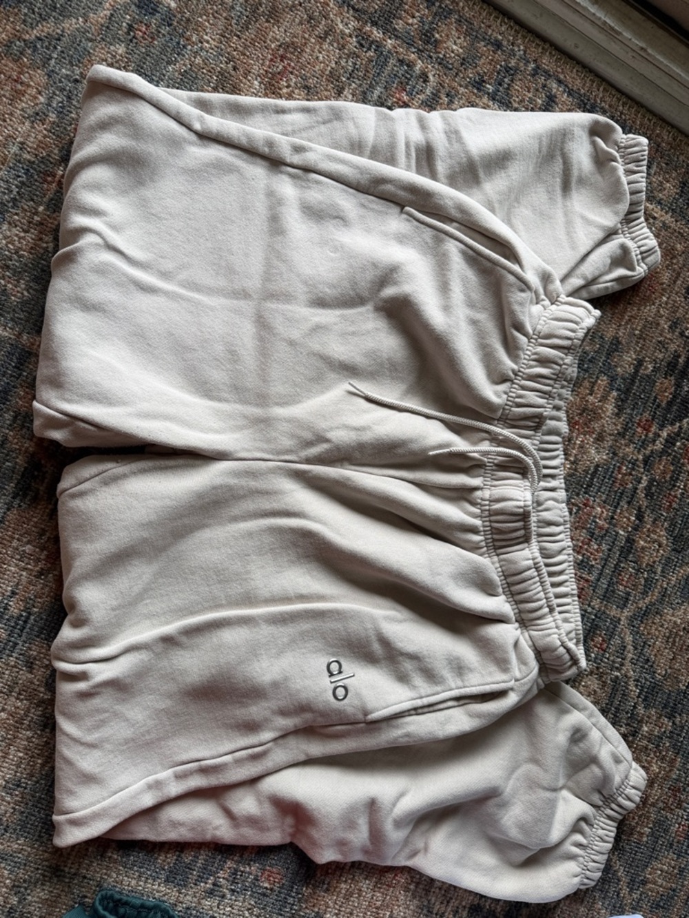 Alo sweats Neutral Cream Lounge Shorts with Small Logo